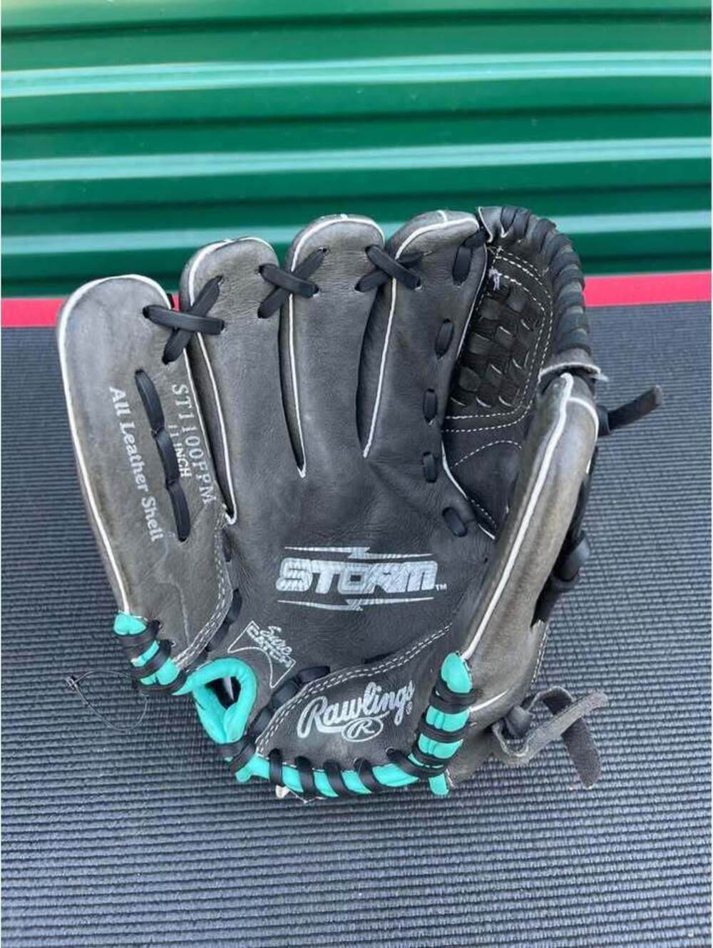 Rawlings Storm ST1100FPM 11 Inch Softball Glove LHT